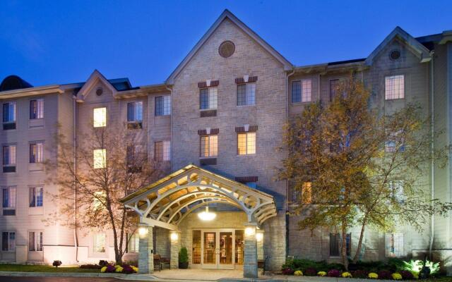 Staybridge Suites Chicago-Oakbrook Terrace, an IHG Hotel