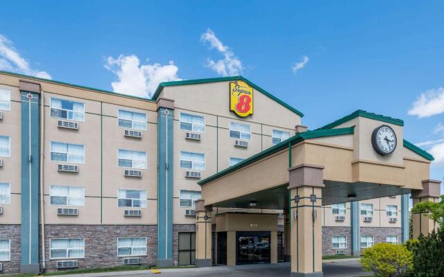 Park Hill Inn & Suites