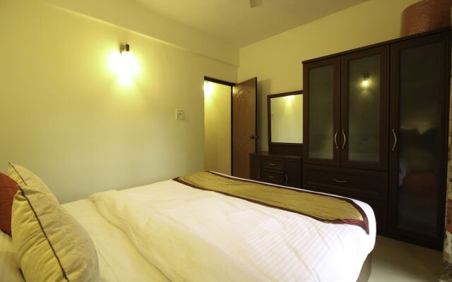 OYO 9868 Home Poolside 1 BHK Candolim