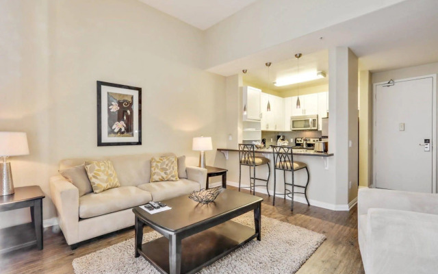Global Luxury Suites at Lincoln Blvd