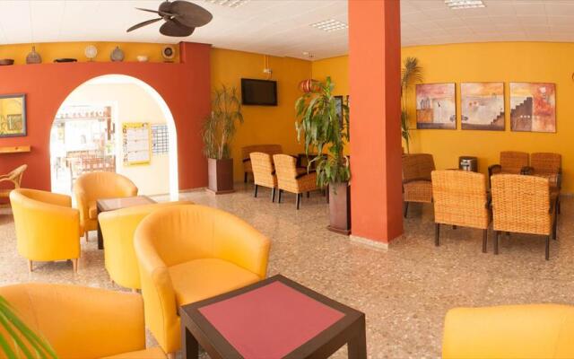 Poniente Playa Aparthotel