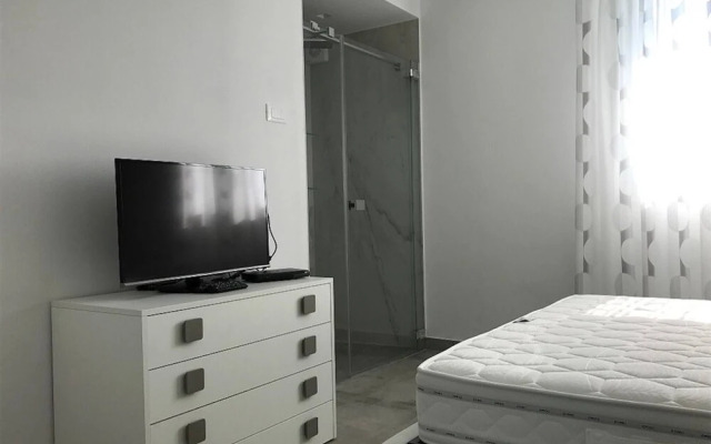 Super Villa With Private Pool in Isola Albarella by Beahost Rentals