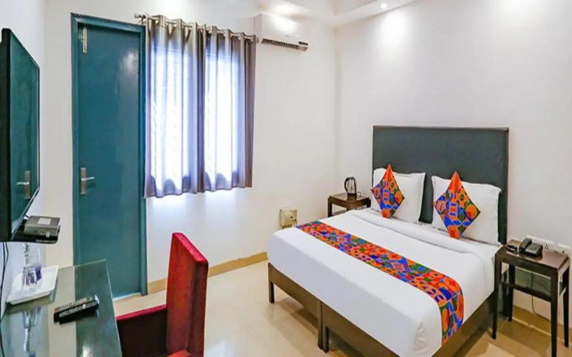 Fabhotel Golf Luxury
