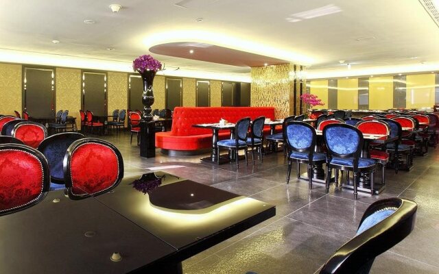 Icloud Luxury Resort & Hotel