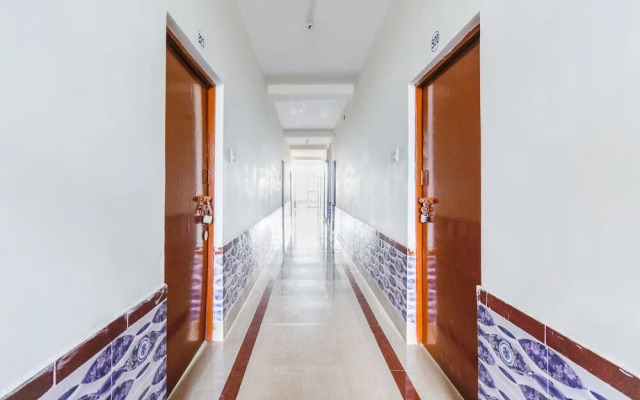 Sharav Chandra's Hotel by OYO Rooms