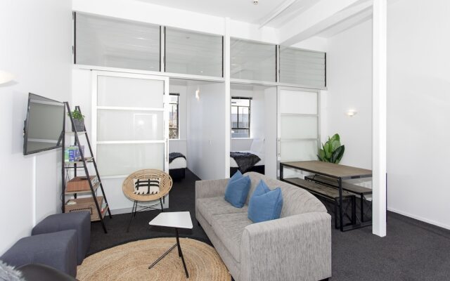 TOWNY - Urban Loft - Two Bedrooms