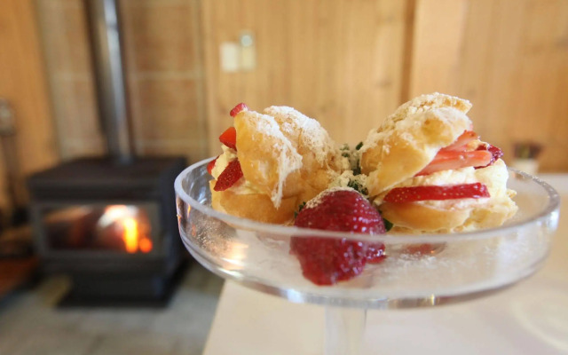 Belle's at Montville