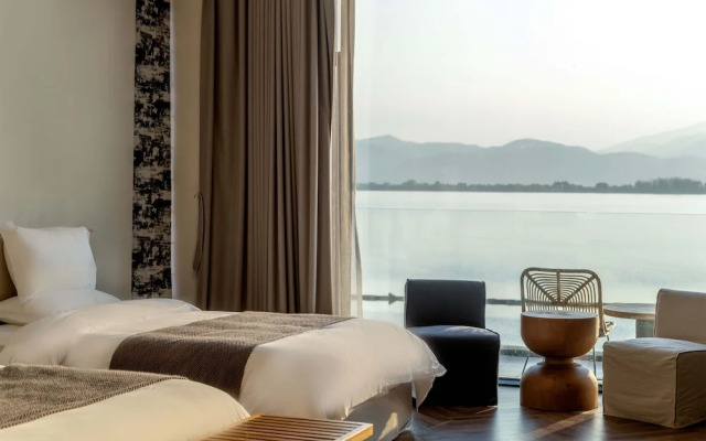 Dali Qingmai Seaview Resort (North Courtyard)