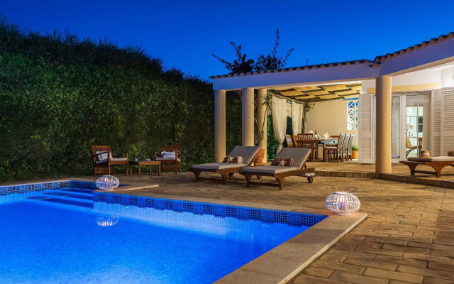 Villa Dome by OCvillas