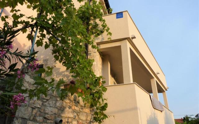 Studio apartmani Šverko