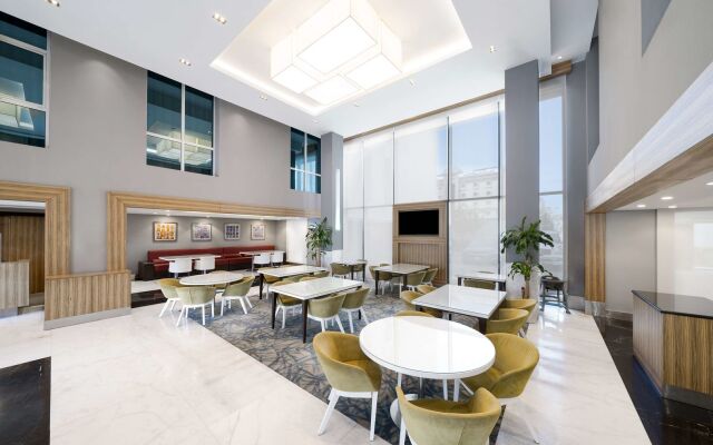 SAS Residence & Hotel, Dhahran - Formerly Radisson Blu