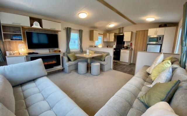 The Hudson @ Silversands