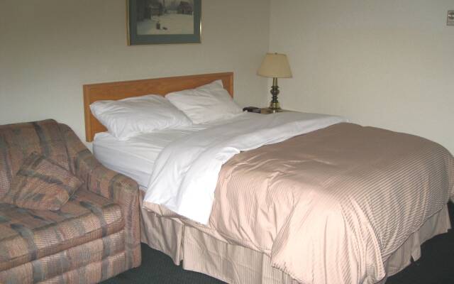 Colonial Inn