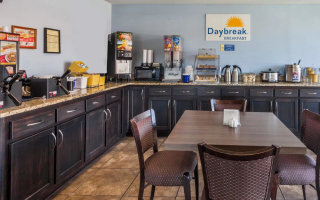 Days Inn by Wyndham Jackson