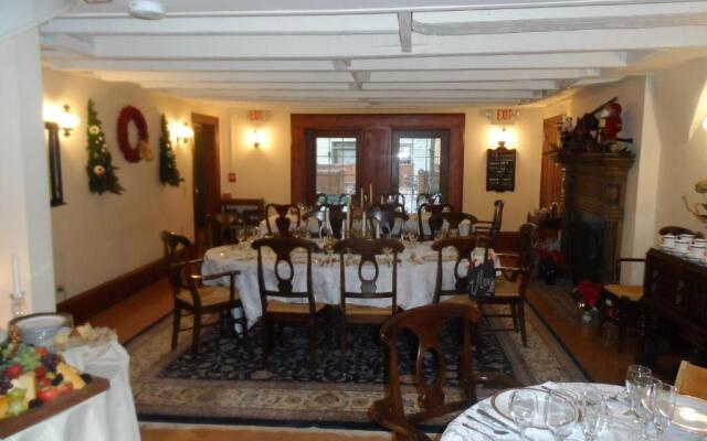 Mayhurst Inn