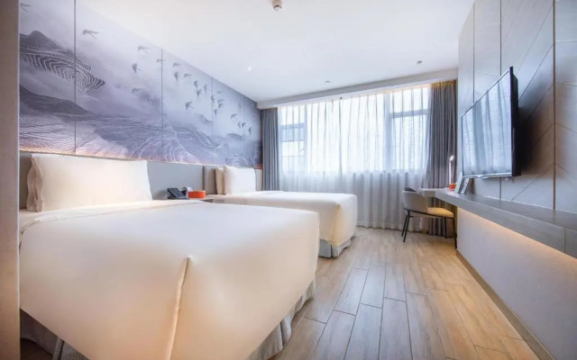 Atour X Hotel Longhua Dalang Business Center