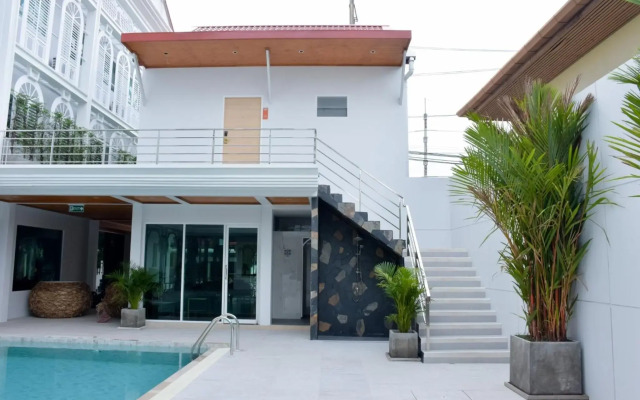 Peranakan House