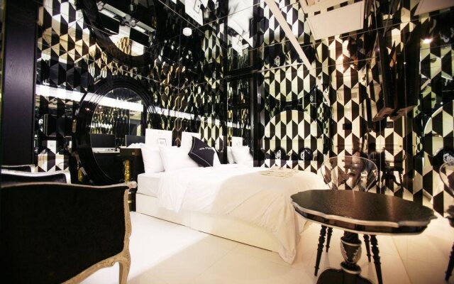 Form Hotel