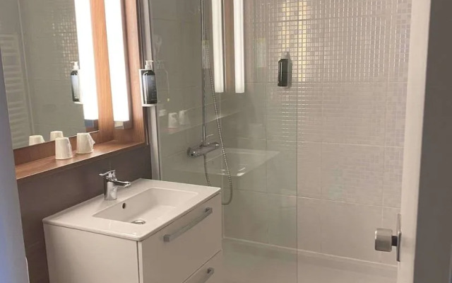 Brit Hotel Confort Nancy Lunéville, Rehainviller