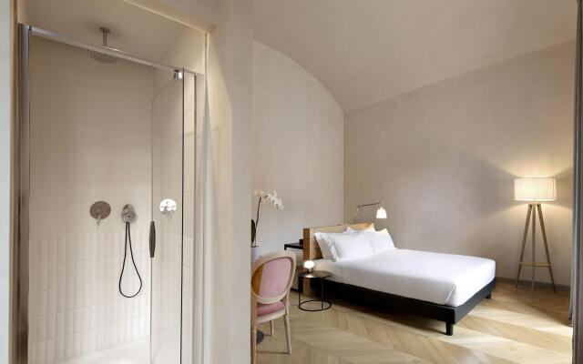 Opera 35 Boutique Hotel