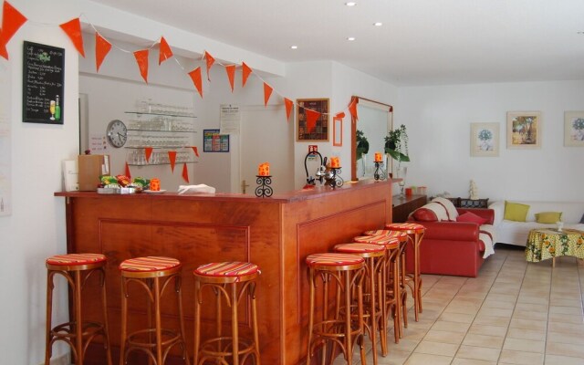 Detached villa with a dishwasher, in green surroundings