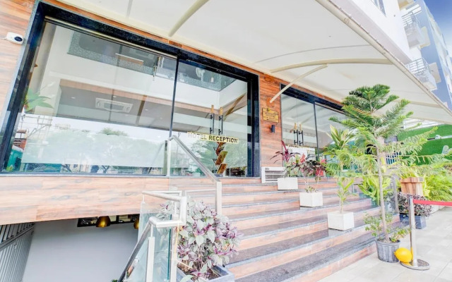 Luxirious Stays at Palette Patel Nagar