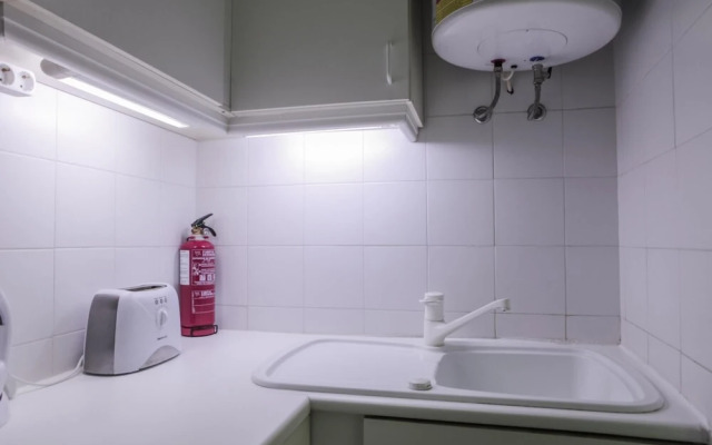 Rent4rest Estoril Beachfront Apartment - Studio