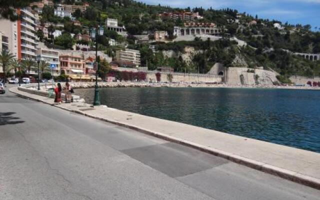 Les Pieds Dans L´eau