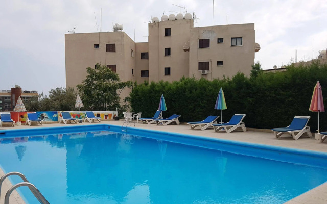 Polyxeni Hotel Apartments