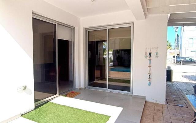 Colonial Villa 32