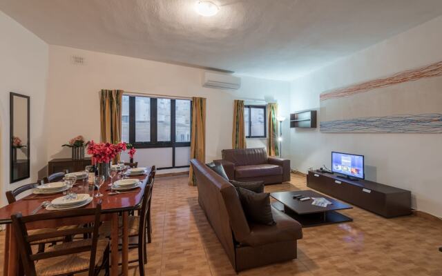 Fleur 3 bedroom apartment Sliema