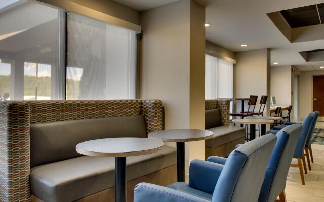 Holiday Inn Express Horse Cave by IHG