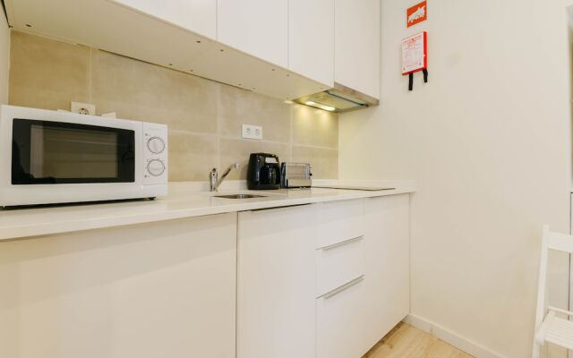 Rent4Rest Mouraria Lisbon Apartments