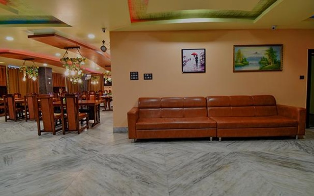 Fabhotel Red Rose