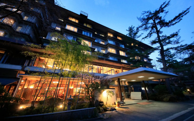 Shimobe Hotel
