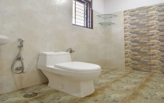 OYO 45329 Hotel Shreemaya