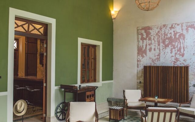 TreeHouse Boutique Hotel - Adults Only