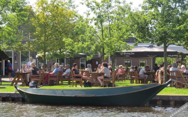 Hotel - Restaurant - Cafe- Geertien