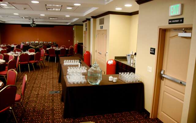Hampton Inn & Suites Folsom