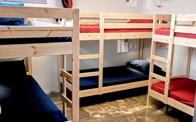 Pepo Hostel Tel Aviv