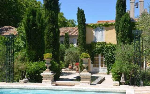 Chambre d'Hotes de Charme Avignon: La Banastière
