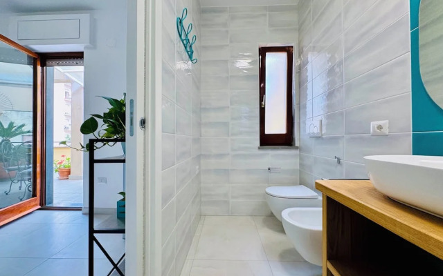 YourHome - Blu Jade House