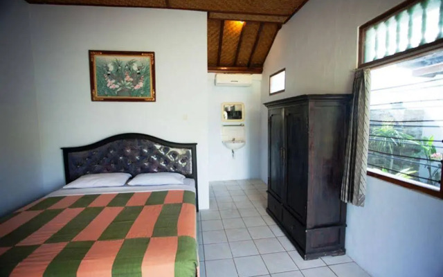 Segara Bukit Seaside Cottages