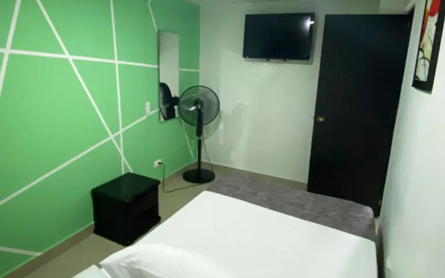 Hotel Bulerias 33