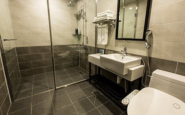 The Pettel Premium Suite