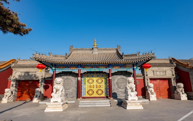 Vyluk Hotel (Hohhot Xinhua Plaza)