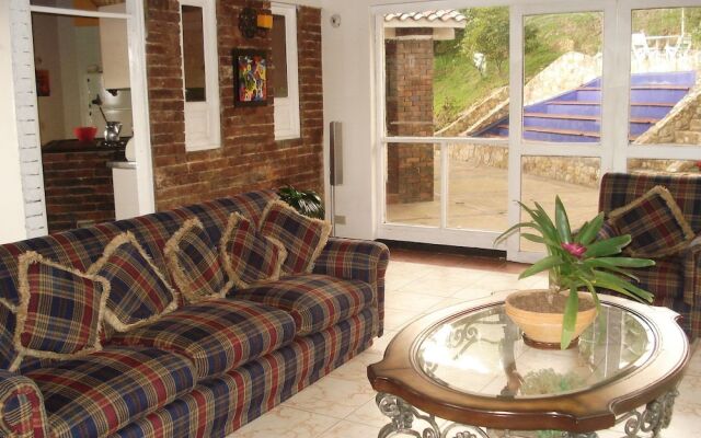 Miravalle Suites