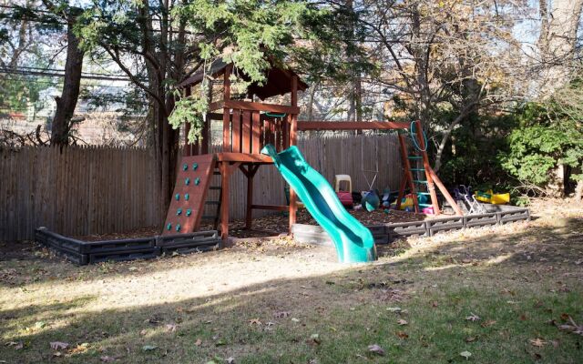 Amazing Single House in Brookline