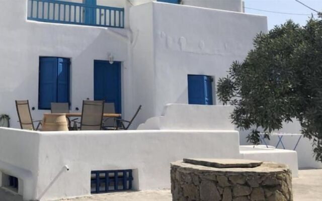 Mykonian Eclectic Studio For 2