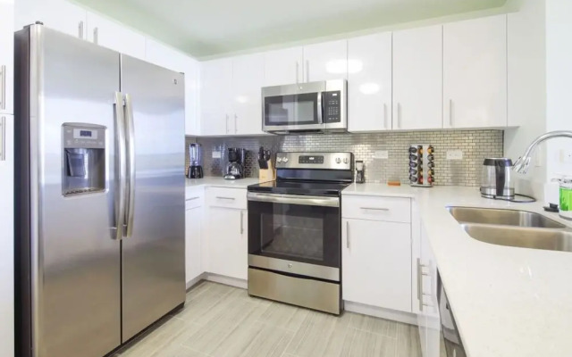 Luxury Condos at Hollywood Beach